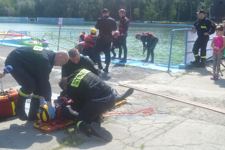 Pokazy ratownictwa wodnego na Słupnej w Mysłowicach