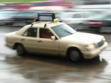 Crazy taxi w Szczecinie. 123 km/h z klientem po Przyjaciół Żołnierza