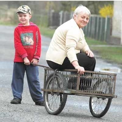 - Wnuczek Szymon, to moje oczko w głowie - mówi Ludwina Buda i dodaje, że mimo ogromu pracy zawsze znajduje czas dla rodziny.