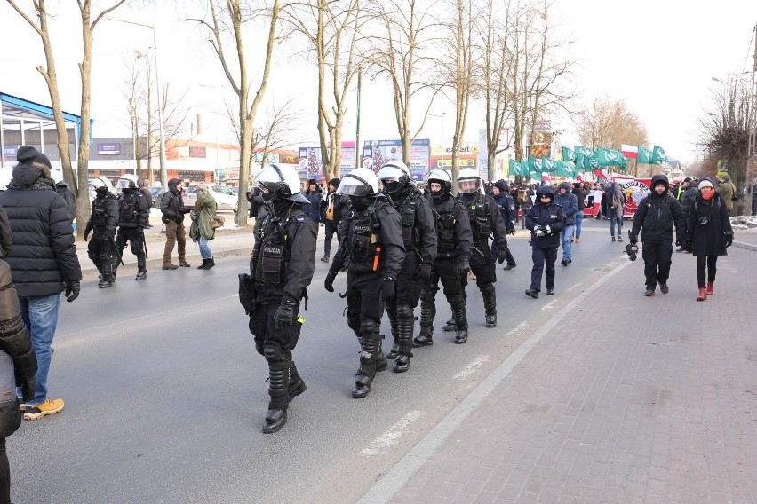 III Marsz Pamięci Żołnierzy Wyklętych w Hajnówce 2018. Policja użyła siły (zdjęcia, wideo)