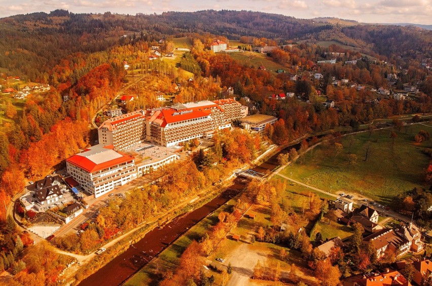 Hotel Gołębiewski w Wiśle. Park Wodny Tropikana jest czynny,...