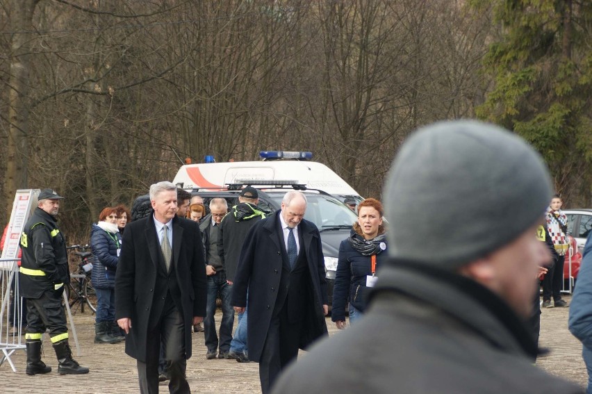 Rabka Zdrój. Prezydent Duda na nartach. Oddał hołd Marii Kaczyńskiej [ZDJĘCIA]