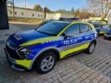 Nowy radiowóz dla policjantów z Bornego Sulinowa. Pomogło starostwo [ZDJĘCIA]