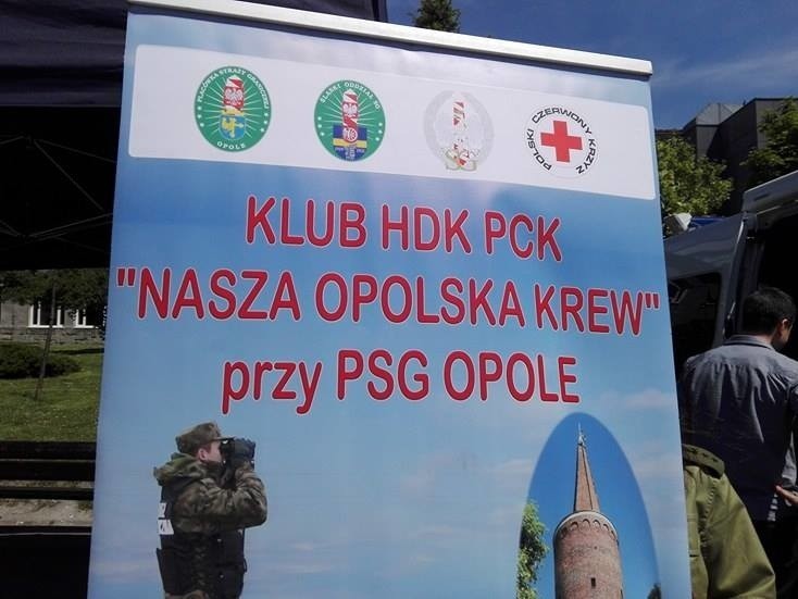 Krew można było oddać w specjalnym „krwiobusie”.