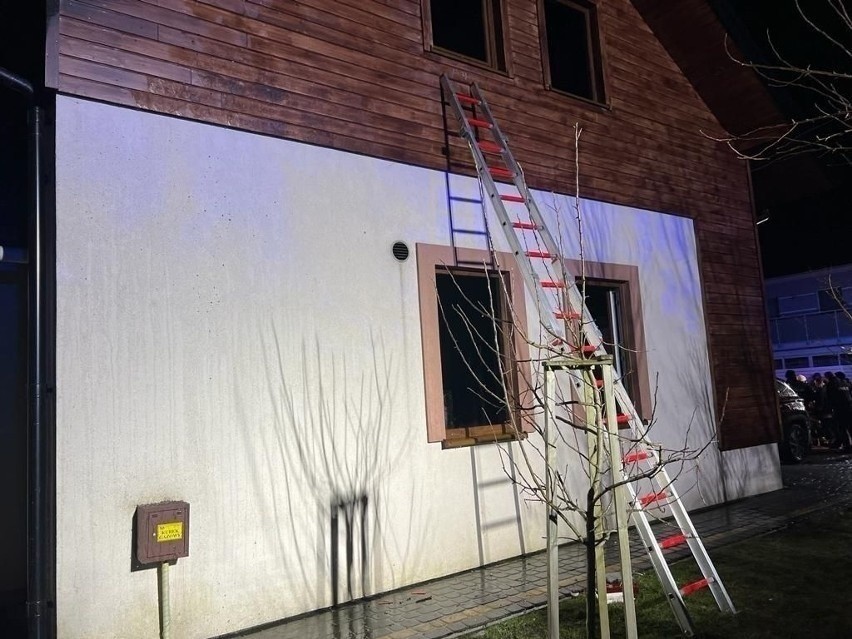 Ruszyła zbiórka na pomoc kobiecie, która w tragicznym pożarze w Choroszczy straciła dom i rodzinę 