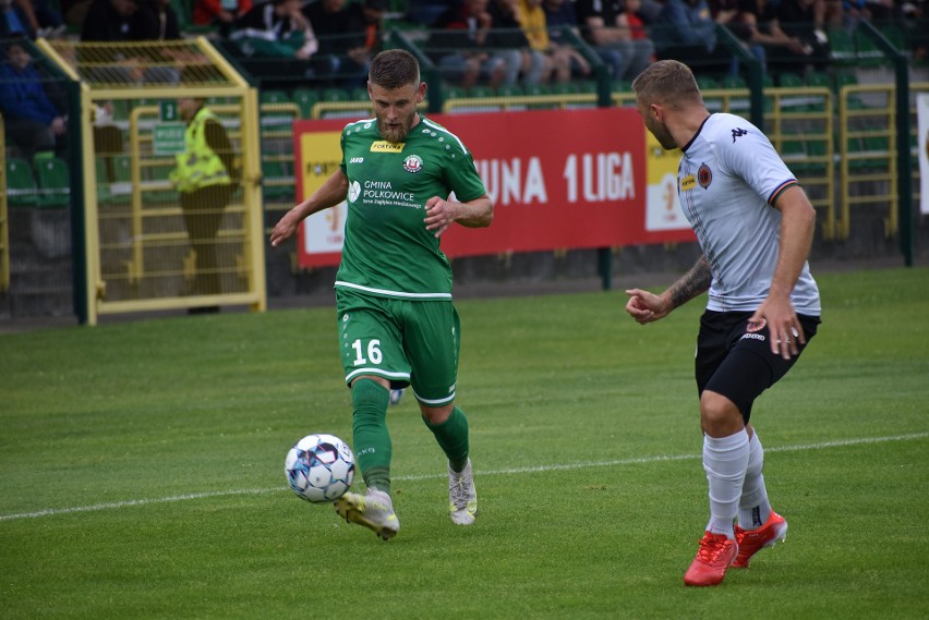 Górnik Polkowice - Chrobry Głogów 0:0. Czerwone derby Zagłębia Miedziowego. Remis jest porażką Górnika