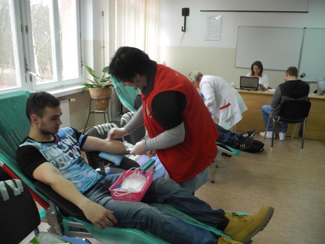 Michał Bednarski, uczeń ZS nr 5 oddawał krew po raz drugi. 