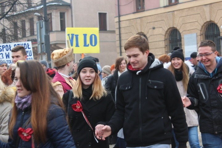 Pół tysiąca par zatańczyło poloneza w Zabrzu