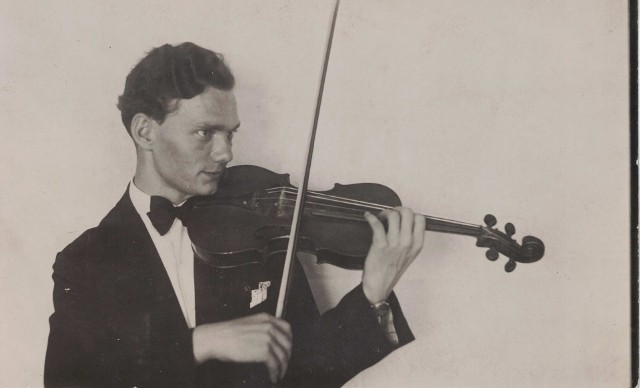 Alfred Tasarek grał na skrzypcach. Ale został fryzjerem