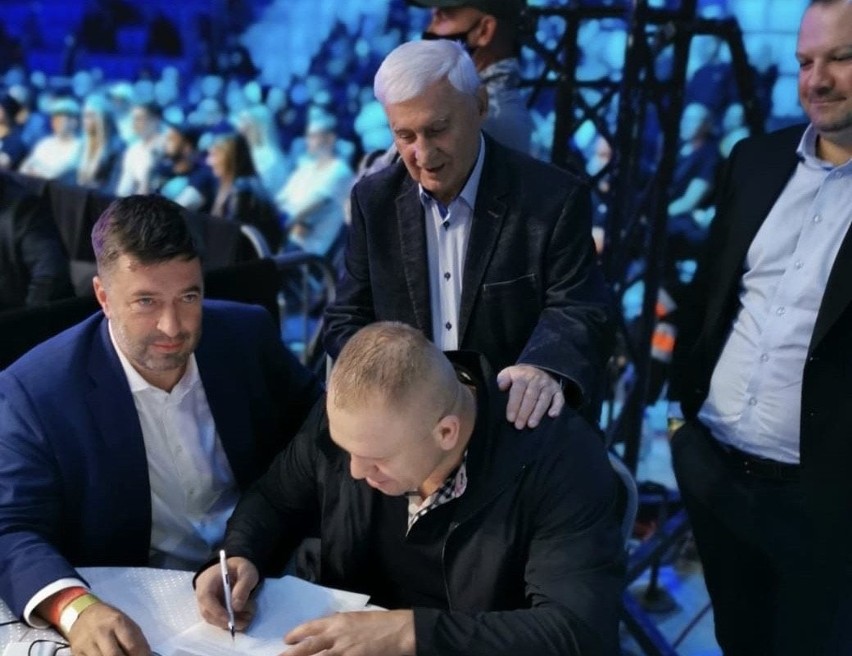 Łukasz Różański podpisał umowę z Knockout Promotions