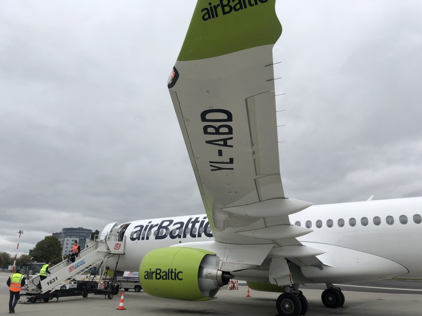 Lecieliśmy na pokładzie nowego samolotu Airbus A220 Air...