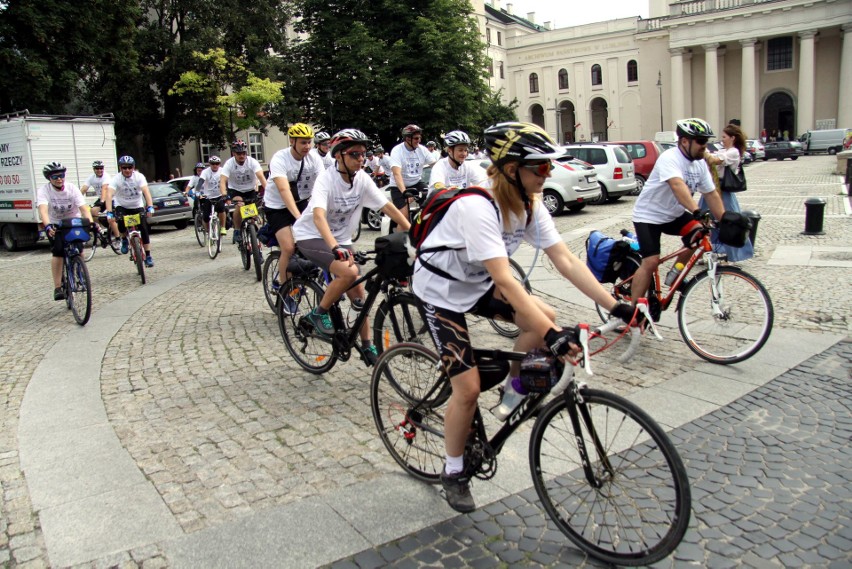 VI Rowerowa Pielgrzymka Policjantów na Jasną Górę (ZDJĘCIA)