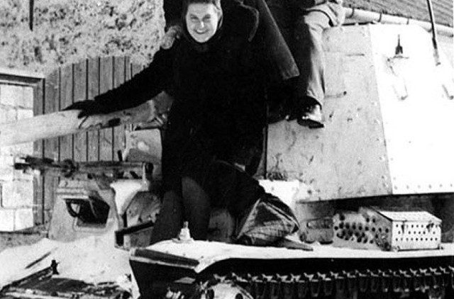 16 stycznia 1945 , Końskie wolne - Fotografia ze zbiorów Mariana Cichowskiego - konskie.org.pl. Zobaczcie na kolejnych slajdach więcej zdjęć