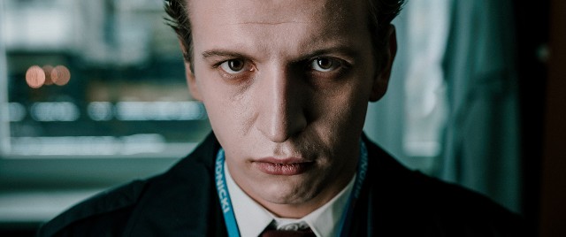 Maciej Musiałowski, odtwórca głównej roli w filmie "Sala samobójców. Hejter". Nowy film Jana Komasy trafił na ekrany kin w piątek, 6 marca,