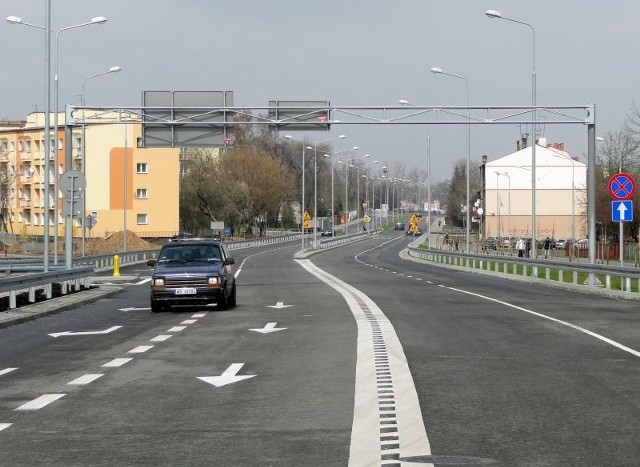 Odnawianiem oznakowania poziomego na radomskich ulicach przez najbliższe dwa lata będą zajmować się pracownicy firmy Cleanosol Polska z Włocławka.