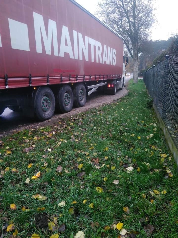 Do groźnie wyglądającego wypadku doszło dziś na drodze...