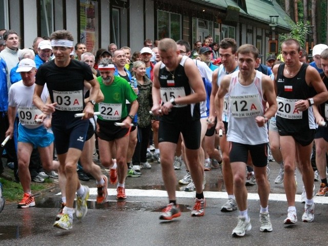 W Maratonie Sztafet nad jeziorem Głębokie koło Międzyrzecza wystartowało 120 zawodników z Polski i Niemiec.