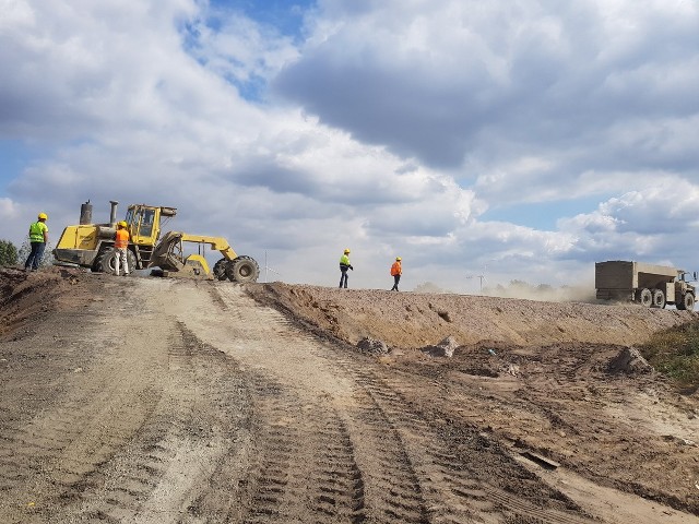 Budowa autostrady A1 w województwie łódzkim. Odcinek Tuszyn -  Piotrków, wrzesień 2019