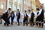 Folklor z różnych stron Europy na poznańskim Starym Rynku