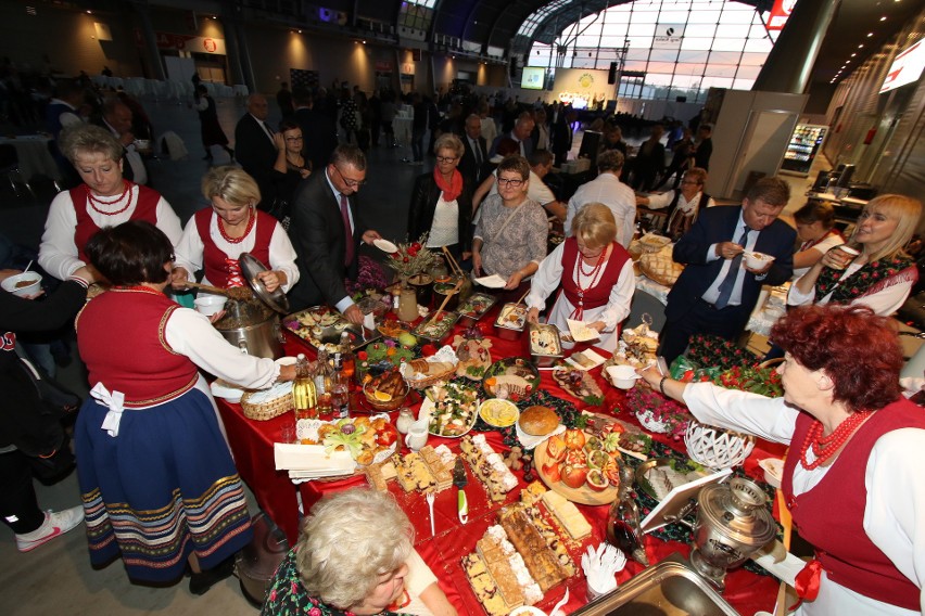 Gala finałowa akcji Rolnik Roku 2018 z wzruszeniami, tańcami i dyskusjami [zdjęcia, wideo]