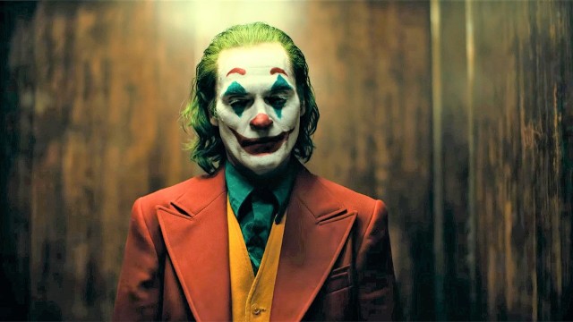 Oscary 2020: „Joker” jest nominowany w kategoriach: do najlepszy film, reżyser, najlepszy aktor pierwszoplanowy (Joaquin Phoenix), muzyka oryginalna, kostiumy, scenariusz adaptowany, montaż, dźwięk, montaż dźwięku, charakteryzacja, zdjęcia