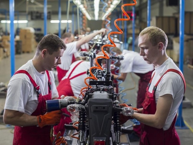 Spółka Romet z gm. Dębica liczy na motocyklowy boomProducent jednośladów z Podgrodzia k. Dębicy spodziewa się, że zmiany w przepisach przyniesie wzrost sprzedaży motocykli o poj. do 125 ccm.