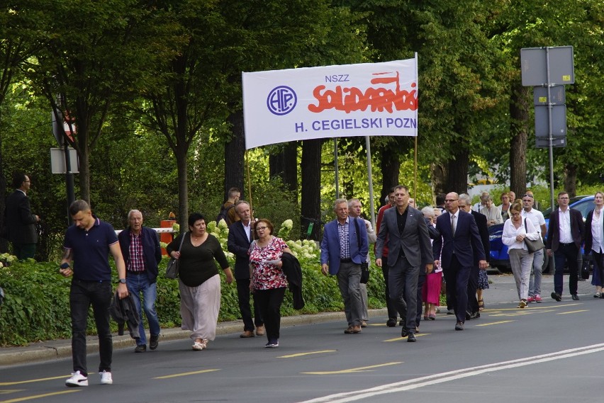 Obchody rozpoczęła msza w kościele ojców Dominikanów....