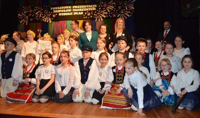 Prezentacja zespołów tanecznych w Czyżewie