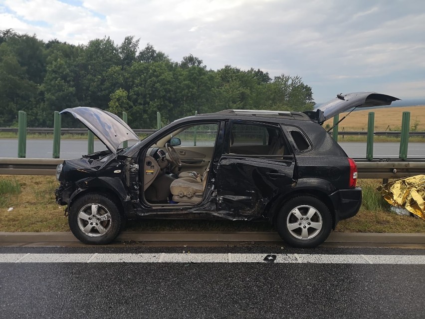 Skutki porannego wypadku na autostradzie A4 na wysokości...