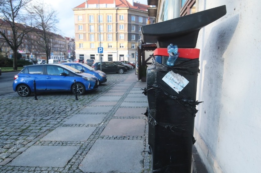 Zamieszanie z płatnym parkowaniem na placu Lotników w Szczecinie