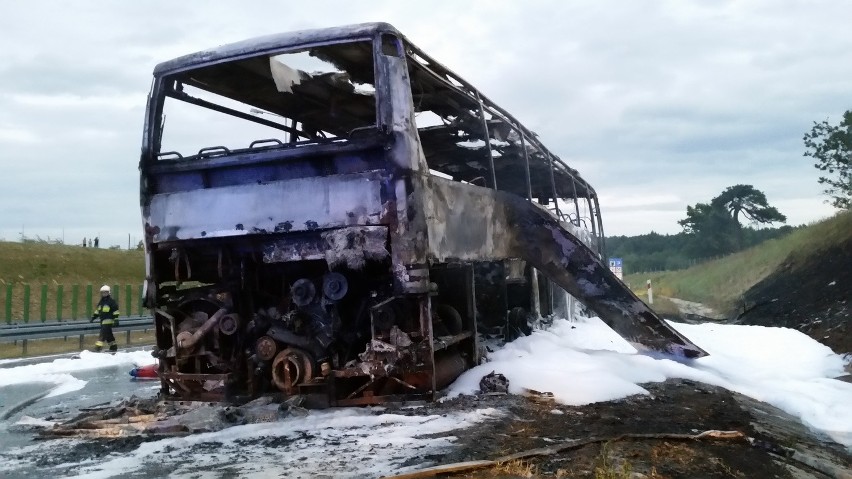 Pożar autokaru na autostradzie A4