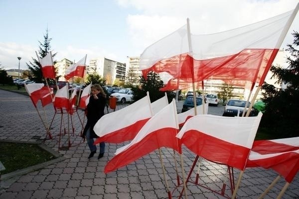 Dzień Flagi 2 maja: Pokażcie nam Wasze flagi Polski [PRZYŚLIJCIE ZDJĘCIA]