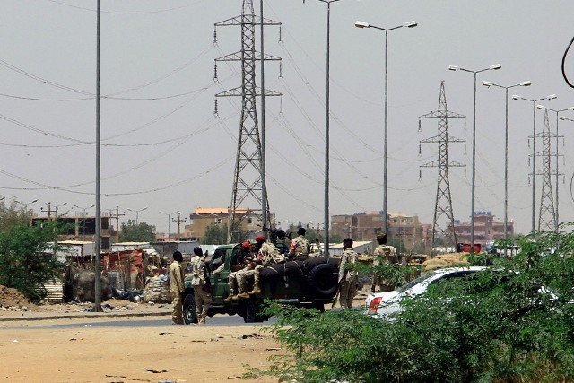 Gorące starcia w Sudanie. W kraju doszło do zamachu stanu.