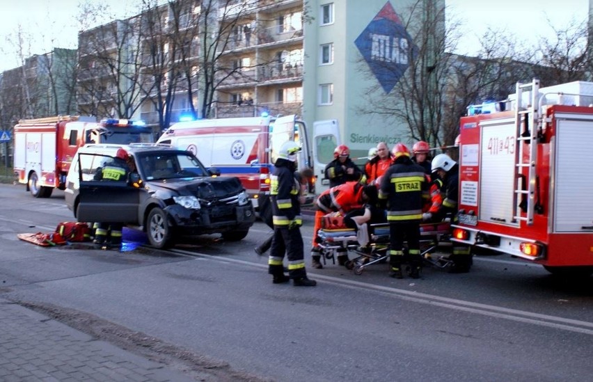 Wypadek na ul. Sienkiewicza w Brzezinach