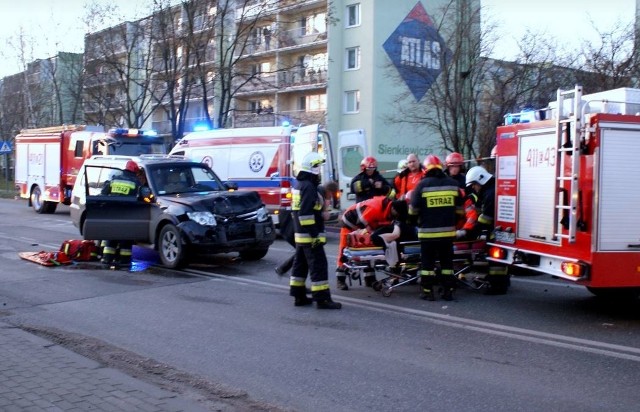 Wypadek na ul. Sienkiewicza w Brzezinach