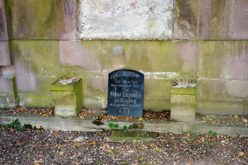 Cmentarz przy ulicy Wrocławskiej w Opolu wpisany do rejestru zabytków