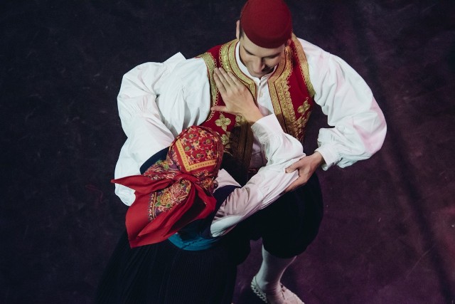 Widowisko przedstawi regionalne tradycje muzyczne i choreograficzne Chorwacji w wykonaniu Narodowego Zespołu Pieśni i Tańca Chorwacji Lado.