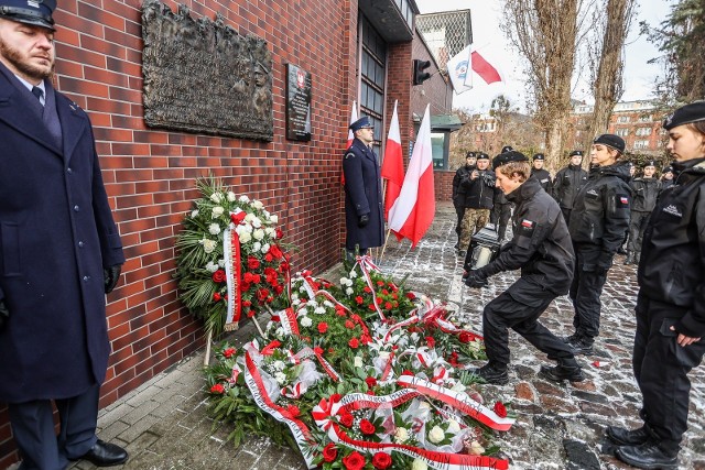 W Gdańsku obchodzono 41 rocznicę wprowadzenia stanu wojennego w Polsce