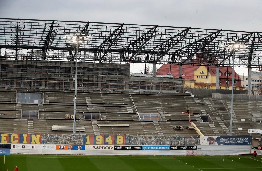 Stadion Pogoni - stan prac 19 listopada 2021.