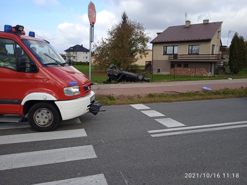 Wypadek w Szydłowcu. Zderzyły się dwa samochody. Były utrudnienia na ulicy Kolejowej
