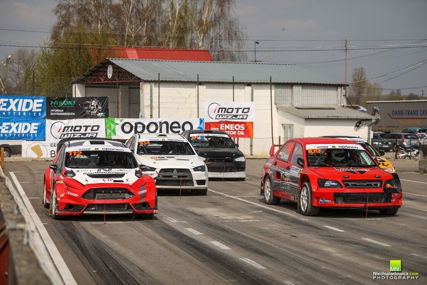 Podczas pierwszej rundy Oponeo Mistrzostw Polski Rallycross,...