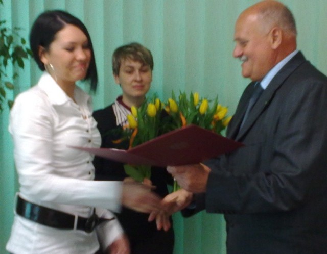 Obywatelstwo odbiera 24-letnia Olga Olejnik