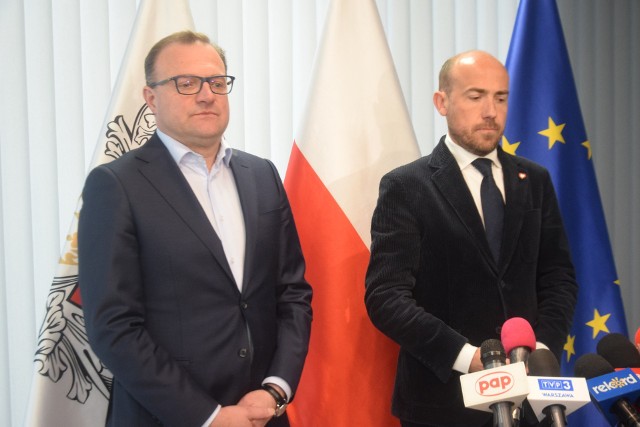 Z lewej: prezydent Radomia Radosław Witkowski i minister Borys Budka, na czwartkowym spotkaniu w Urzędzie Miasta w Radomiu