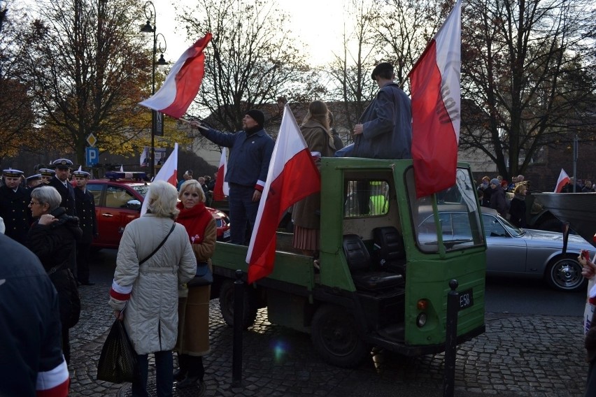 Parada Niepodległości w Gdańsku. Ulicami miasta przeszły tłumy [ZDJĘCIA, WIDEO]