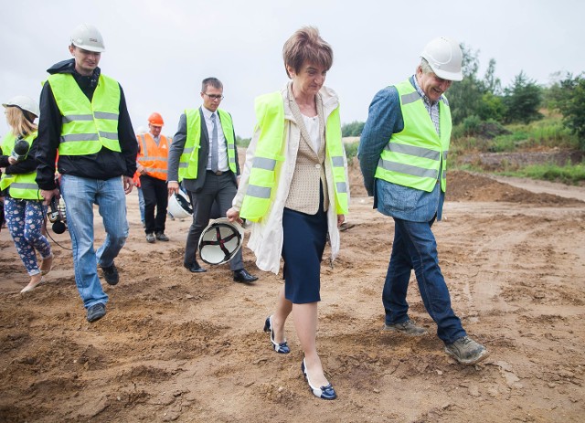 Minister transportu, Maria Wasiak, wizytowała w poniedziałek budowę autostrady A1