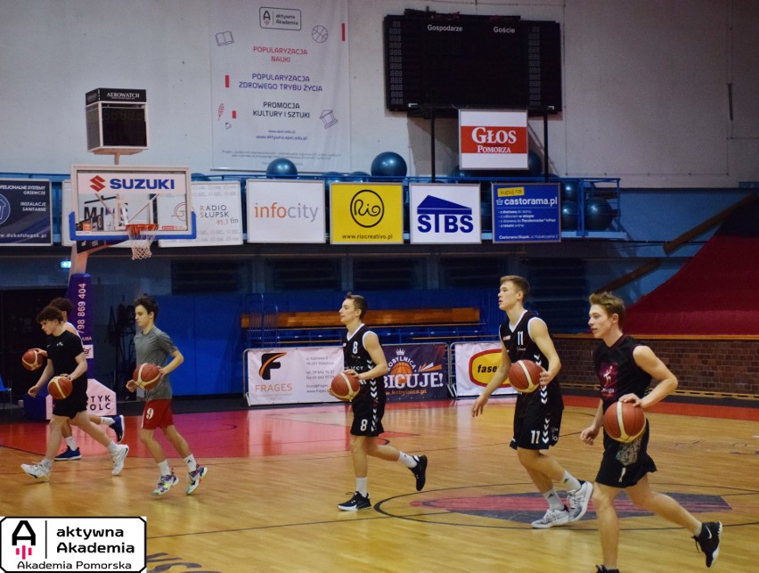 Koszykarze Grupy Sierleccy Czarni Słupsk poprowadzili serię treningów w ramach programu Aktywna Akademia [ZDJĘCIA]