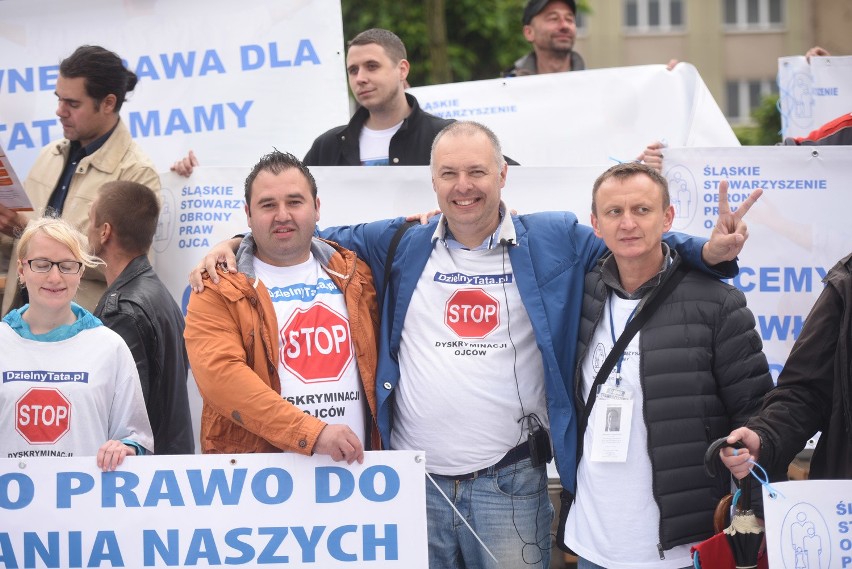 Manifestacja członków i sympatyków Śląskiego Stowarzyszenia...