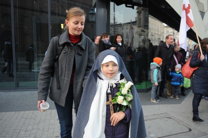 Korowód świętych przeszedł ulicami Poznania