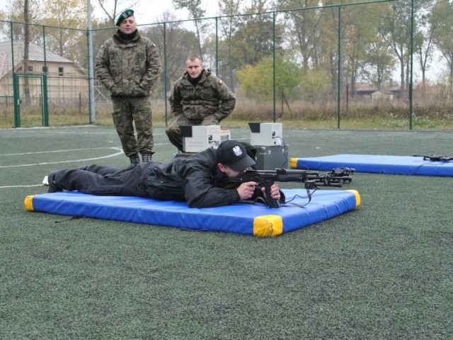 Policjanci wzięli udział w zawodach: II Mundurowe Manewry