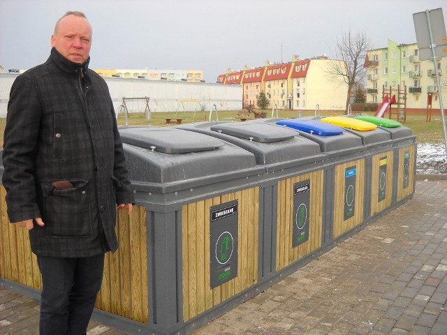 Radny Jacek Chwalenia jest zawodowo prezesem miejskiej spółki Ekom, która zajmuje się zagospodarowaniem odpadów